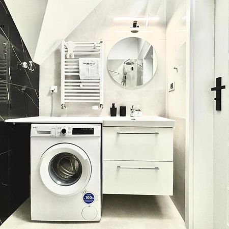 Pod Brzozami Apartamenty Sloneczne Apartamenty 尤斯托尼莫斯基 外观 照片