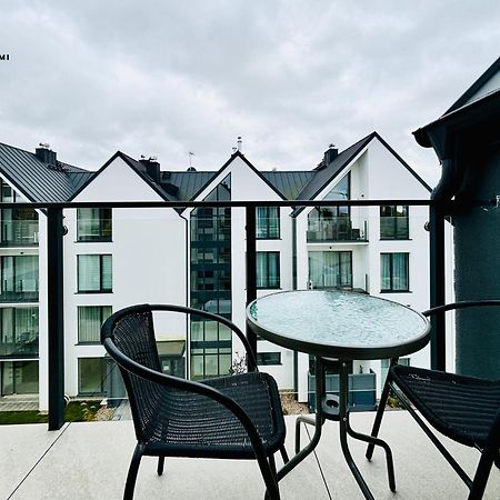 Pod Brzozami Apartamenty Sloneczne Apartamenty 尤斯托尼莫斯基 外观 照片