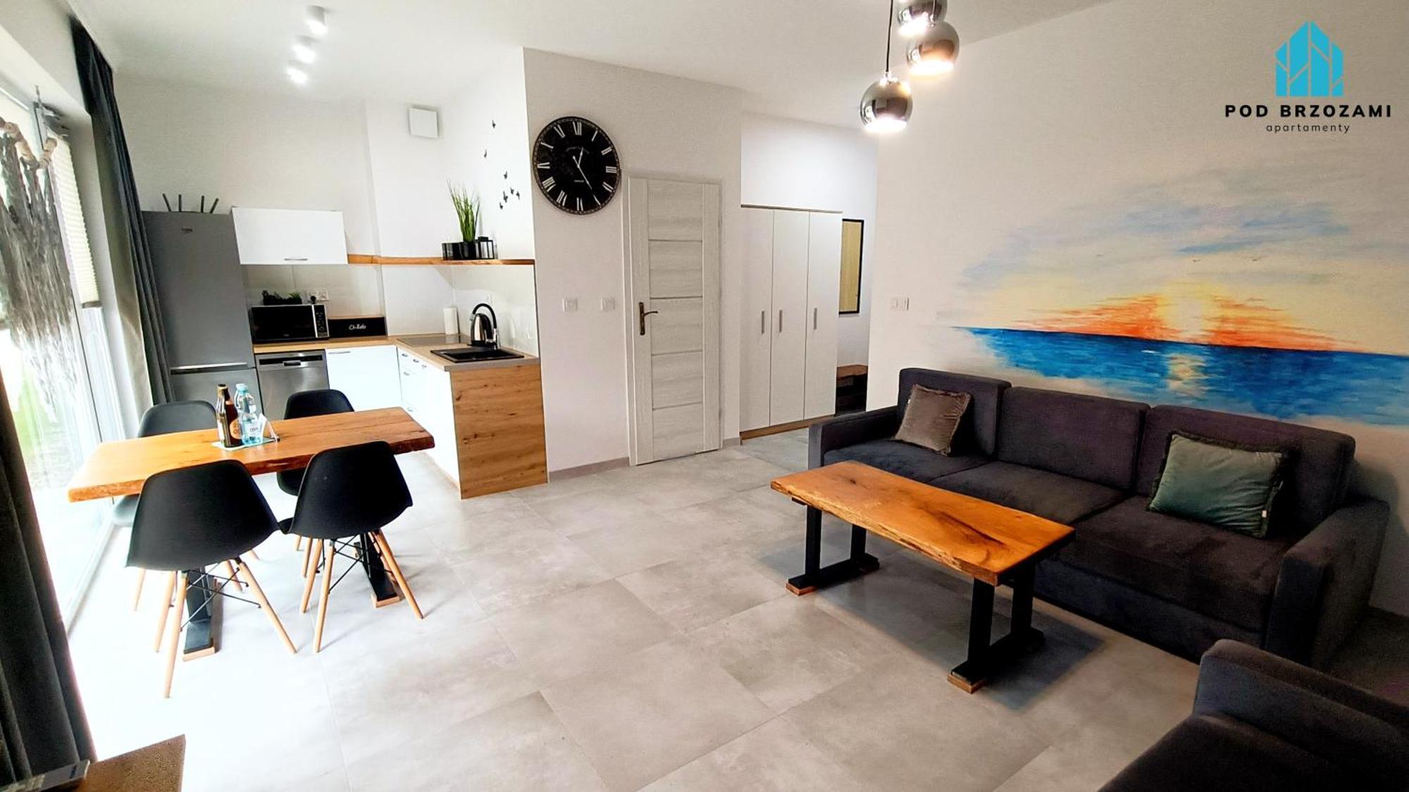 Pod Brzozami Apartamenty Sloneczne Apartamenty 尤斯托尼莫斯基 外观 照片