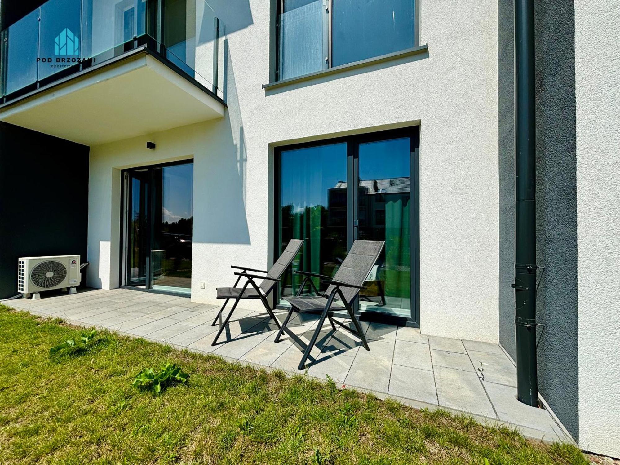 Pod Brzozami Apartamenty Sloneczne Apartamenty 尤斯托尼莫斯基 外观 照片